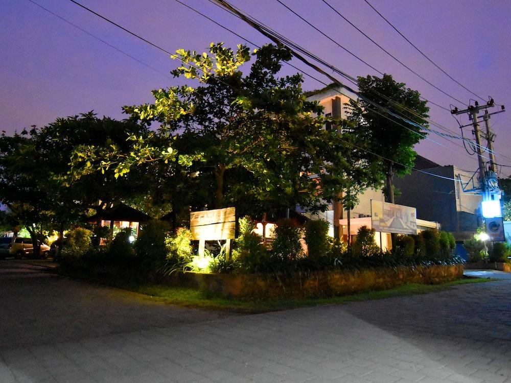 恒河酒店公寓 丹帕沙 外观 照片